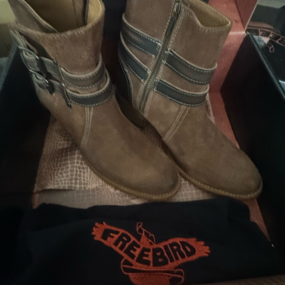 Freebird Women's Tan  Leather and suede Boots